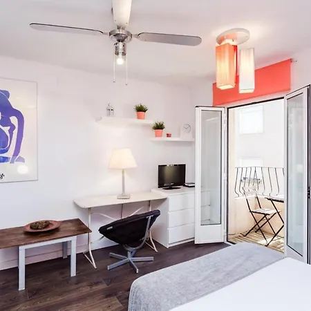 Pleasant With Balcony Close To Camp Nou * L'Hospitalet de Llobregat